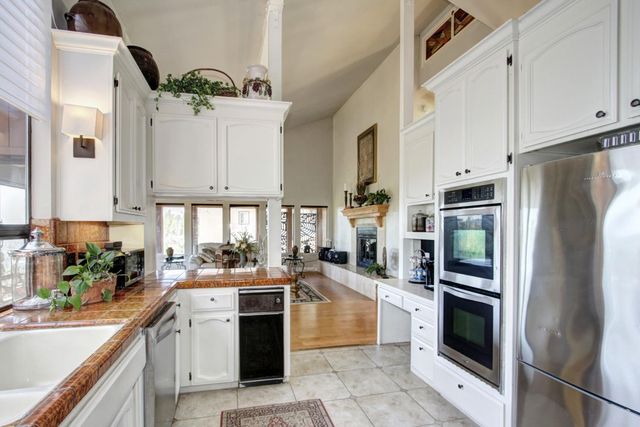 18119 Norlene Way, Grass Valley, CA 95949