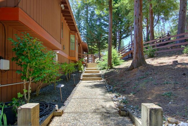 18119 Norlene Way, Grass Valley, CA 95949