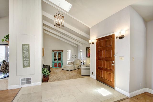 18119 Norlene Way, Grass Valley, CA 95949