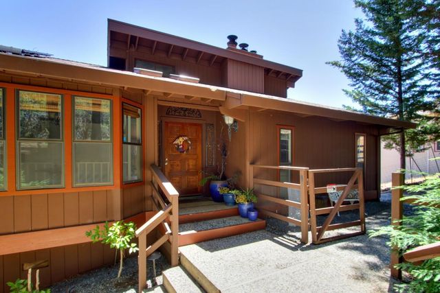 18119 Norlene Way, Grass Valley, CA 95949