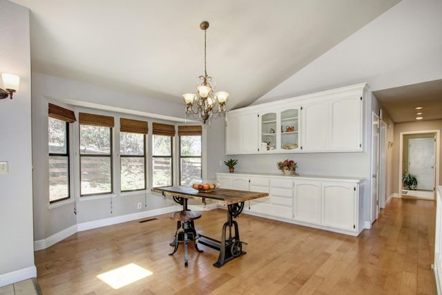 18119 Norlene Way, Grass Valley, CA 95949