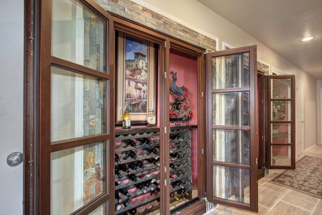 18119 Norlene Way, Grass Valley, CA 95949