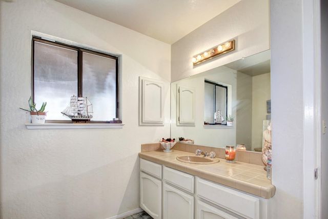 18119 Norlene Way, Grass Valley, CA 95949
