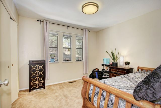 18119 Norlene Way, Grass Valley, CA 95949