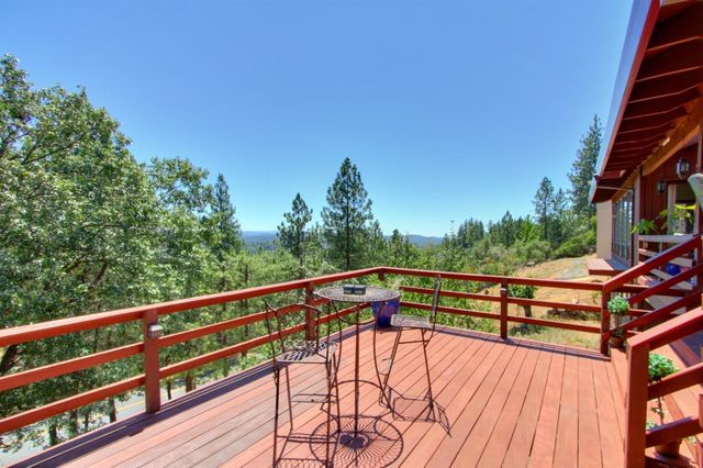 18119 Norlene Way, Grass Valley, CA 95949