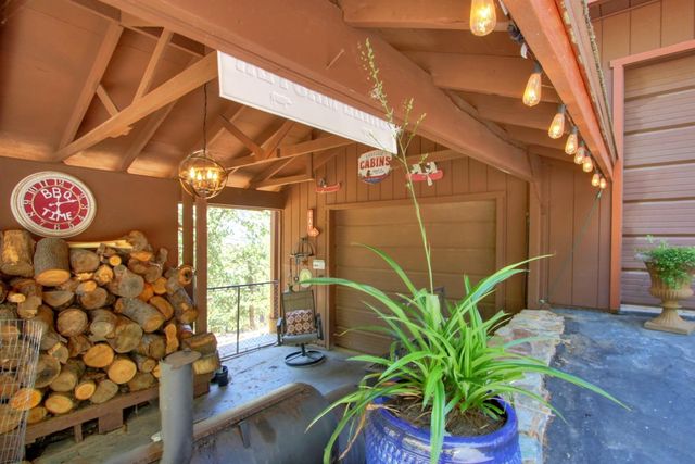 18119 Norlene Way, Grass Valley, CA 95949