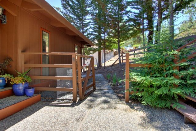 18119 Norlene Way, Grass Valley, CA 95949