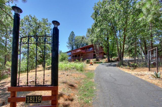 18119 Norlene Way, Grass Valley, CA 95949