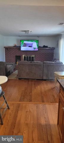 1909 AGATE DR, Silver Spring, MD 20904