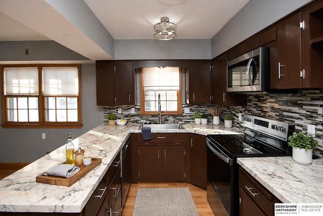 4638 Manchester Drive, Omaha, NE 68152