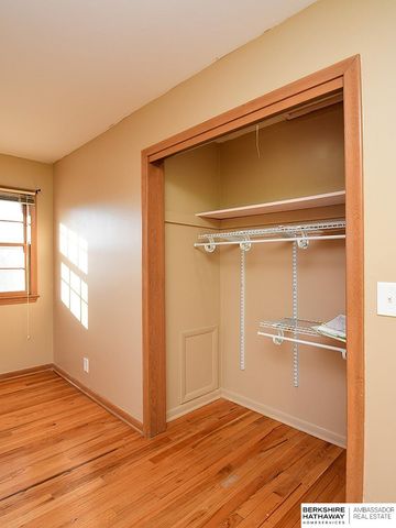 4638 Manchester Drive, Omaha, NE 68152