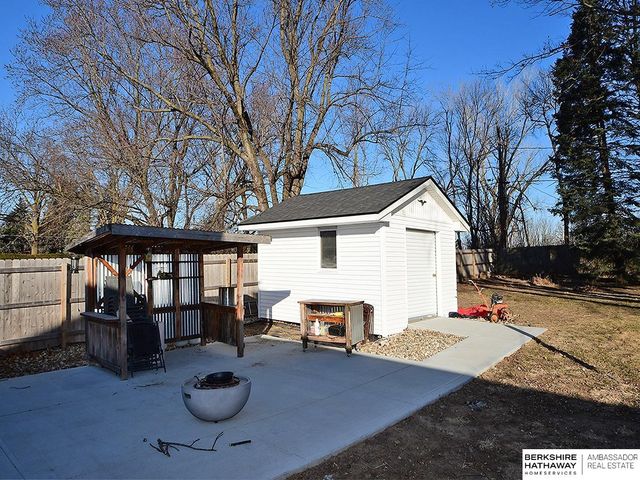 4638 Manchester Drive, Omaha, NE 68152