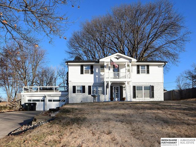 4638 Manchester Drive, Omaha, NE 68152