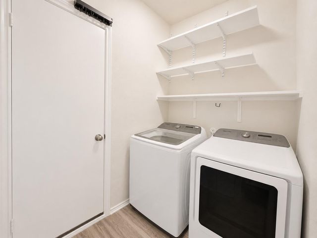 220 Pepperbark LOOP, Buda, TX 78610