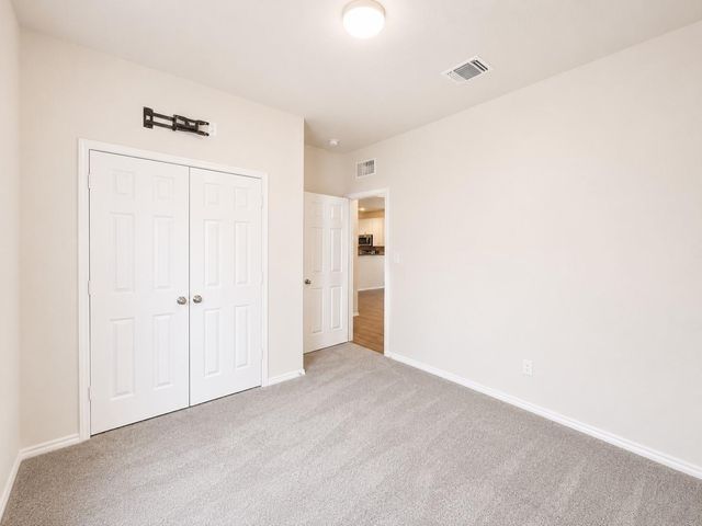 220 Pepperbark LOOP, Buda, TX 78610