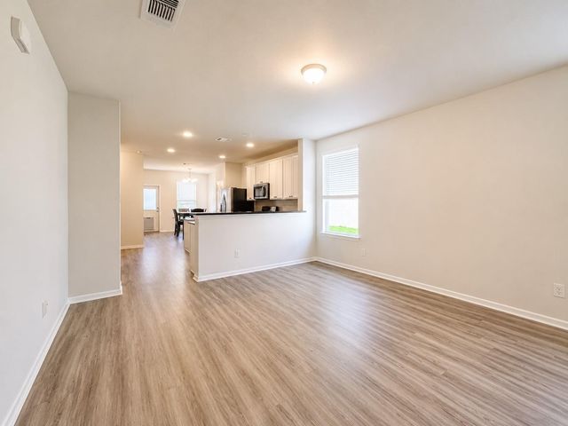 220 Pepperbark LOOP, Buda, TX 78610