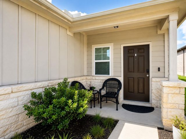 220 Pepperbark LOOP, Buda, TX 78610