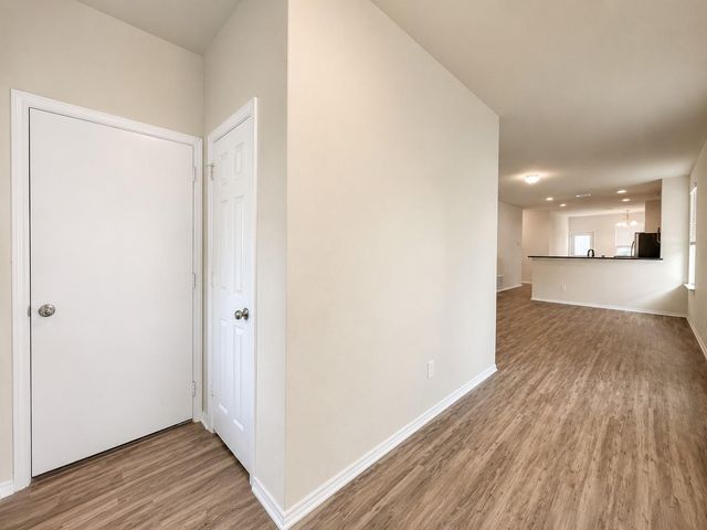 220 Pepperbark LOOP, Buda, TX 78610