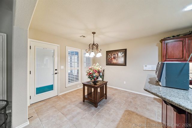 704 W Indianapolis Street, Broken Arrow, OK 74012