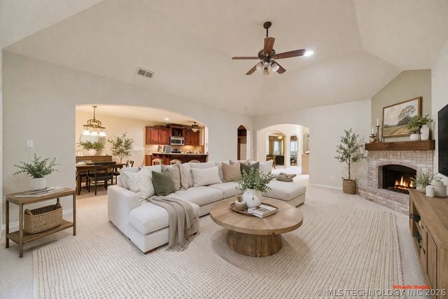 704 W Indianapolis Street, Broken Arrow, OK 74012