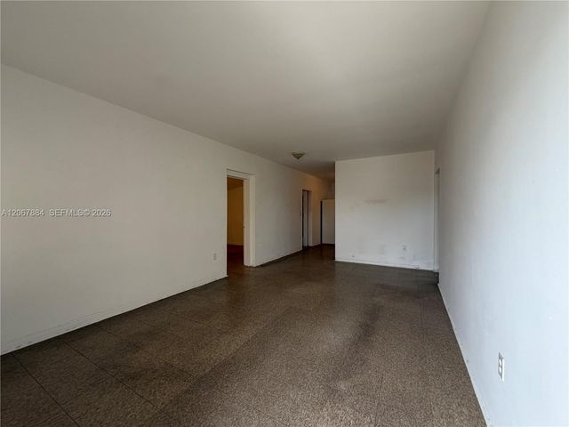733 W 35th Street, Hialeah, FL 33012