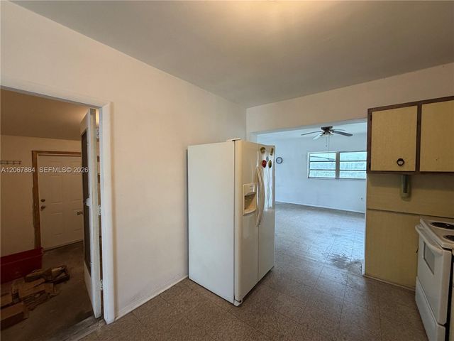 733 W 35th Street, Hialeah, FL 33012