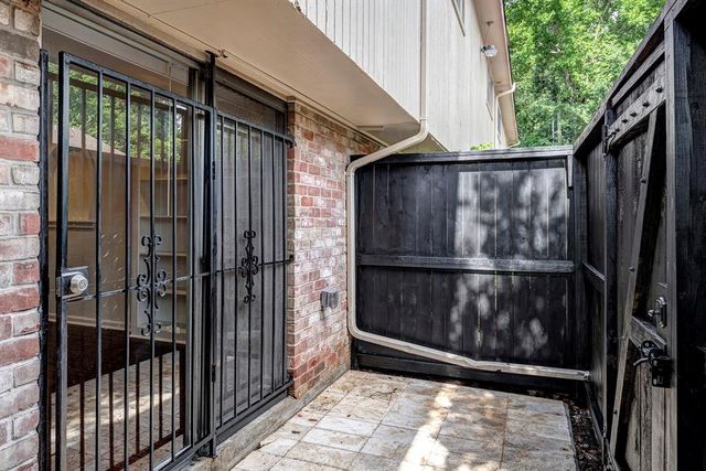 1715 Moritz Drive 27, Houston, TX 77055