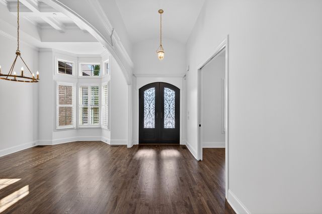 606 Peruvian Ct, Nolensville, TN 37135