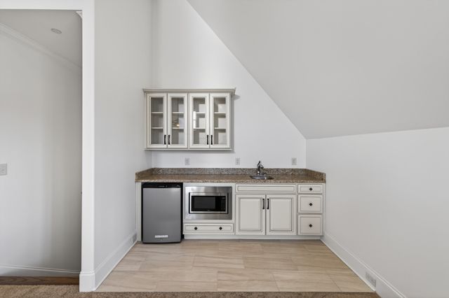 606 Peruvian Ct, Nolensville, TN 37135