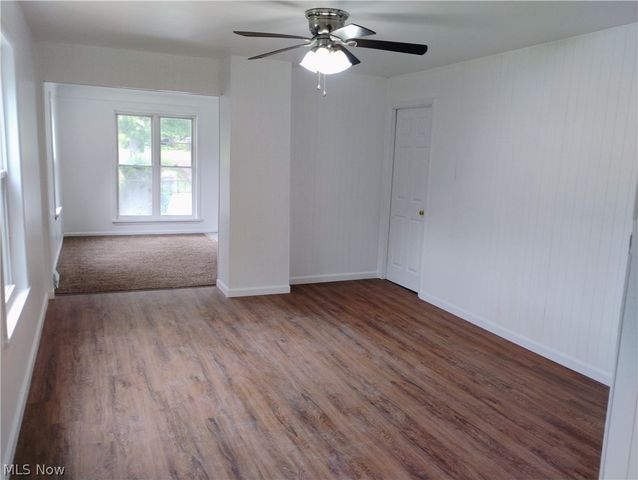 1514 Manhattan Avenue, Youngstown, OH 44509