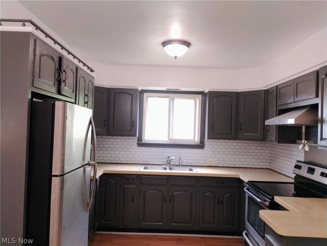 1514 Manhattan Avenue, Youngstown, OH 44509