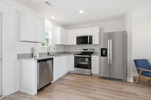 306 Meadows Lane, Gulfport, MS 39507