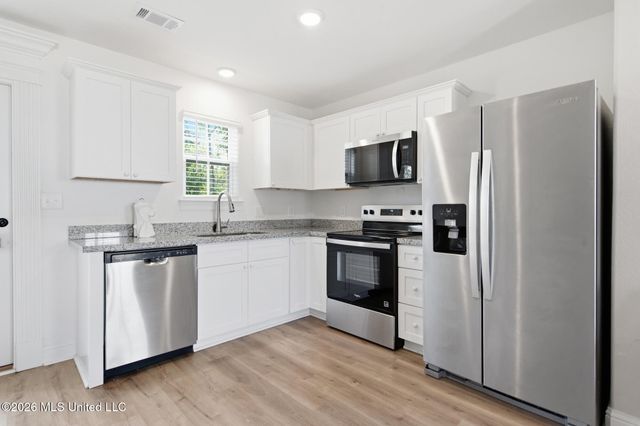306 Meadows Lane, Gulfport, MS 39507