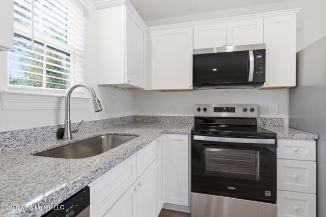 306 Meadows Lane, Gulfport, MS 39507