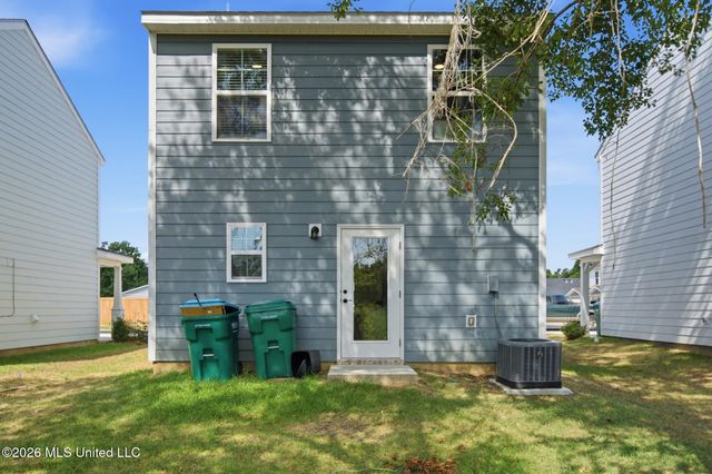 306 Meadows Lane, Gulfport, MS 39507