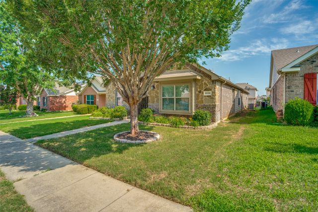 8835 Tucker Street, Cross Roads, TX 76227