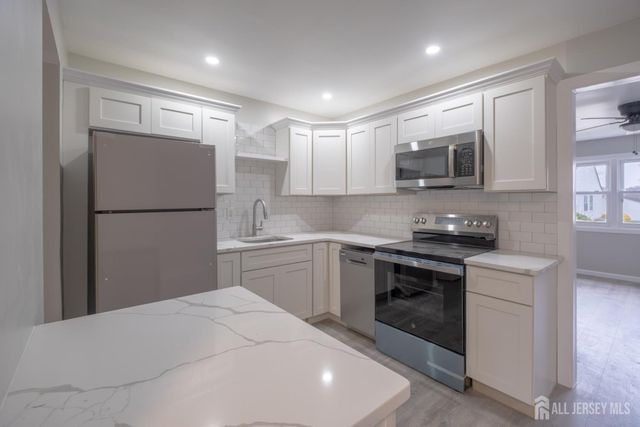 11 Alabama Court, Old Bridge, NJ 07747