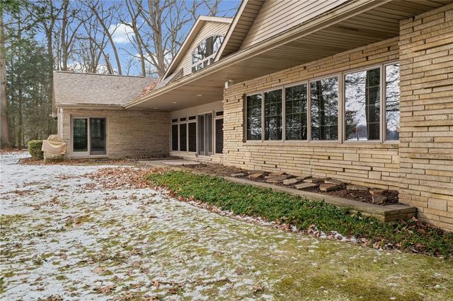 145 Reif Lane, Penn Twp, PA 16053