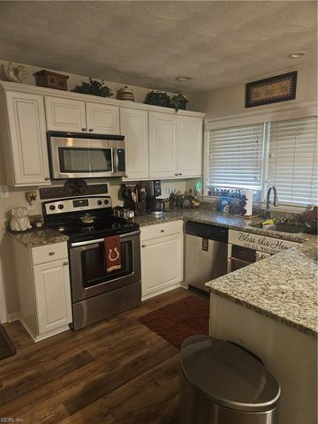 5817 Susquehanna DR, Virginia Beach, VA 23462