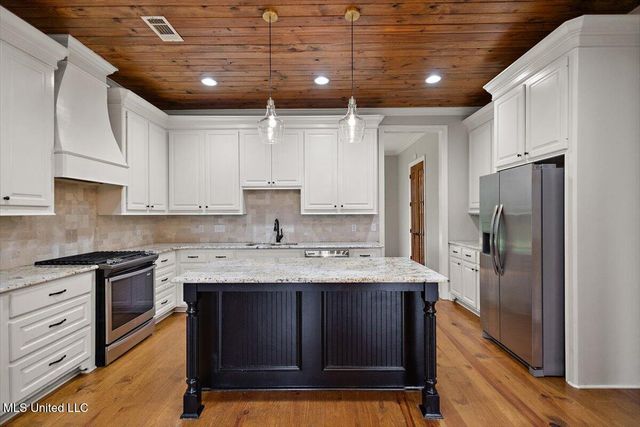 210 Penny Lane, Brandon, MS 39042