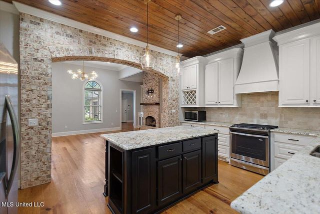 210 Penny Lane, Brandon, MS 39042