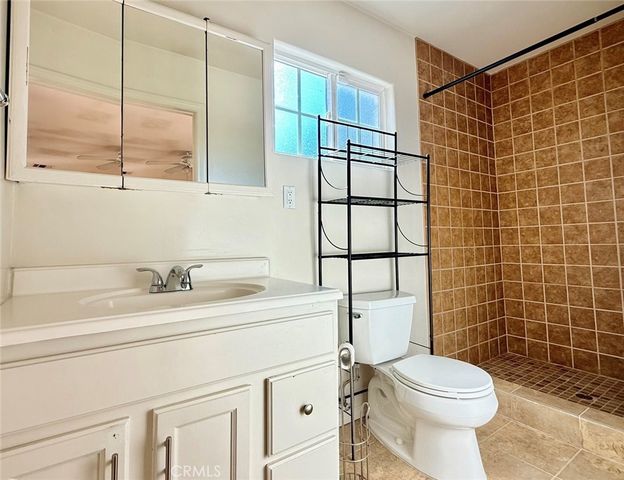 7454 Darby Avenue, Reseda, CA 91335