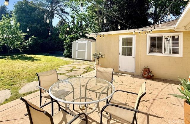7454 Darby Avenue, Reseda, CA 91335