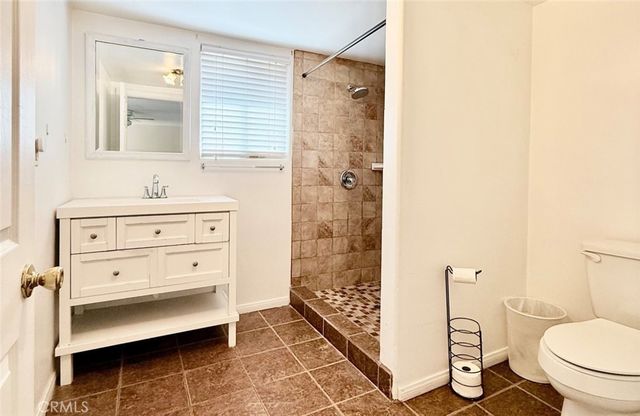 7454 Darby Avenue, Reseda, CA 91335