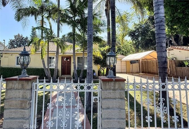 7454 Darby Avenue, Reseda, CA 91335