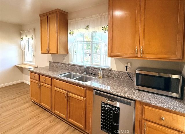 7454 Darby Avenue, Reseda, CA 91335