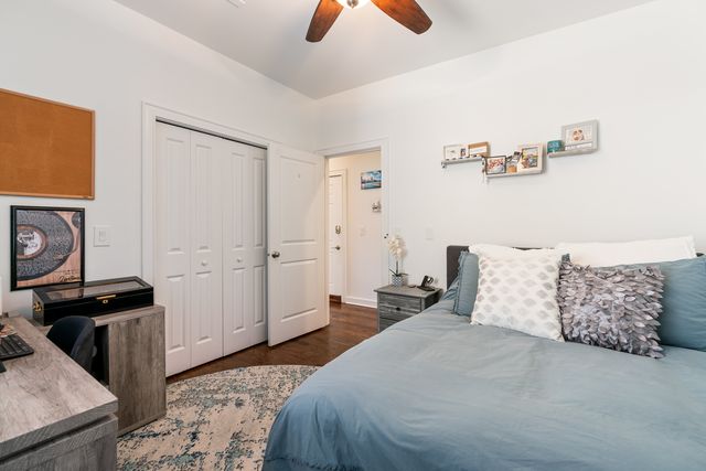 1425 W Grand Avenue 3E, Chicago, IL 60642