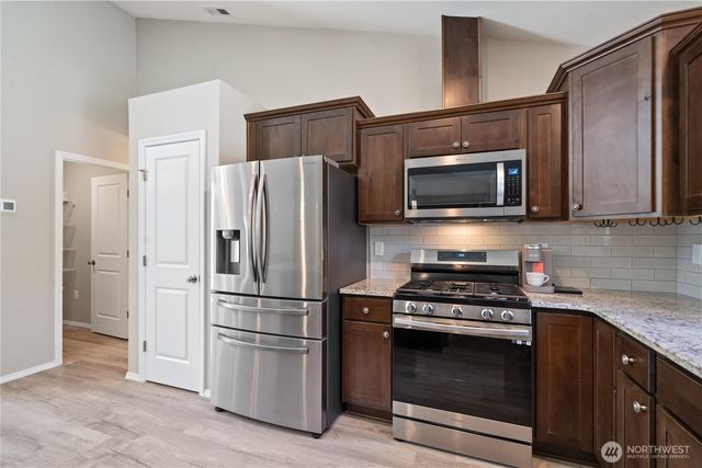 134 Lunderville Lane, Port Angeles, WA 98362