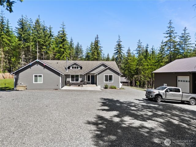 134 Lunderville Lane, Port Angeles, WA 98362