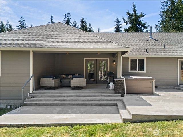 134 Lunderville Lane, Port Angeles, WA 98362